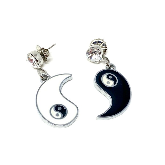 New Free People Yin Yang Earrings Dangle Black White - Picture 3 of 5